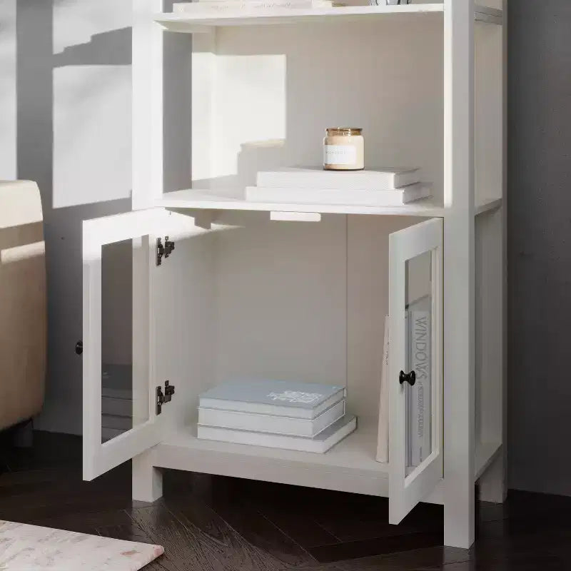 Bibliothèque et meuble de rangement en bois style ferme moderne Emma and Oliver avec portes en verre trempé et 3 étagères supérieures