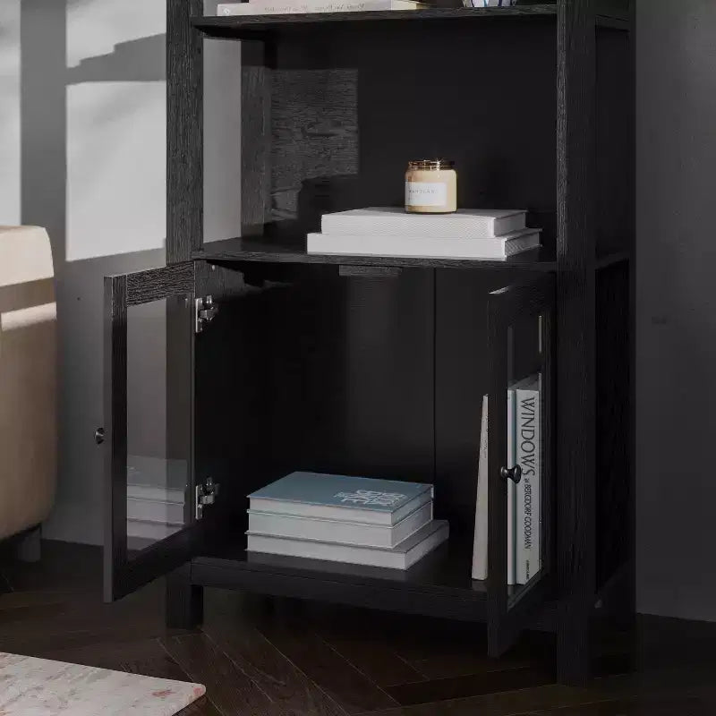 Bibliothèque et meuble de rangement en bois style ferme moderne Emma and Oliver avec portes en verre trempé et 3 étagères supérieures