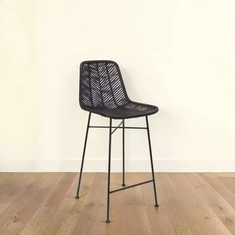 Tabouret de bar en rotin Storied Home