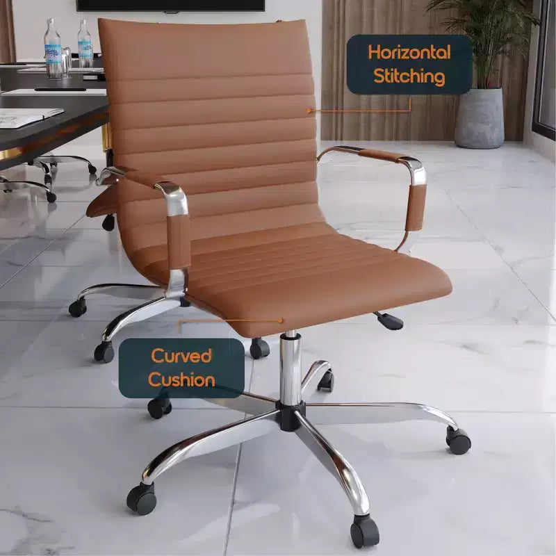 Chaise de bureau LeisureMod Harris dossier mi-hauteur, revêtement en cuir avec pivot, inclinaison et base chromée, siège de bureau moderne pour bureau à domicile ou salle de conférence